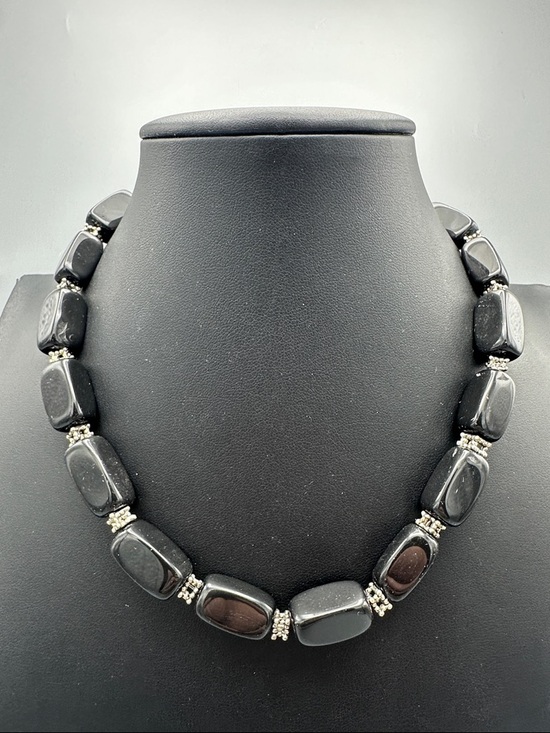 Jewelry - Black Stone Bead Necklace with Silver Accents
